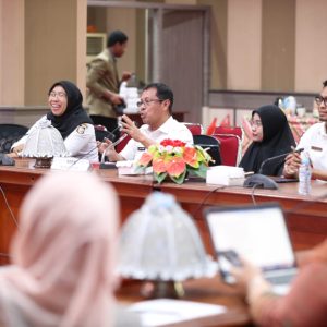 PPID PU Makassar Dampingi Sekda Presentasi Keterbukaan Informasi Publik di Hadapan KI Sulsel