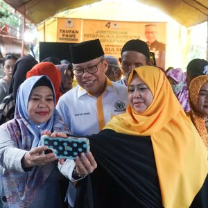 Caleg DPR RI Taufan Pawe Sosialisasi Di Bacukiki Parepare