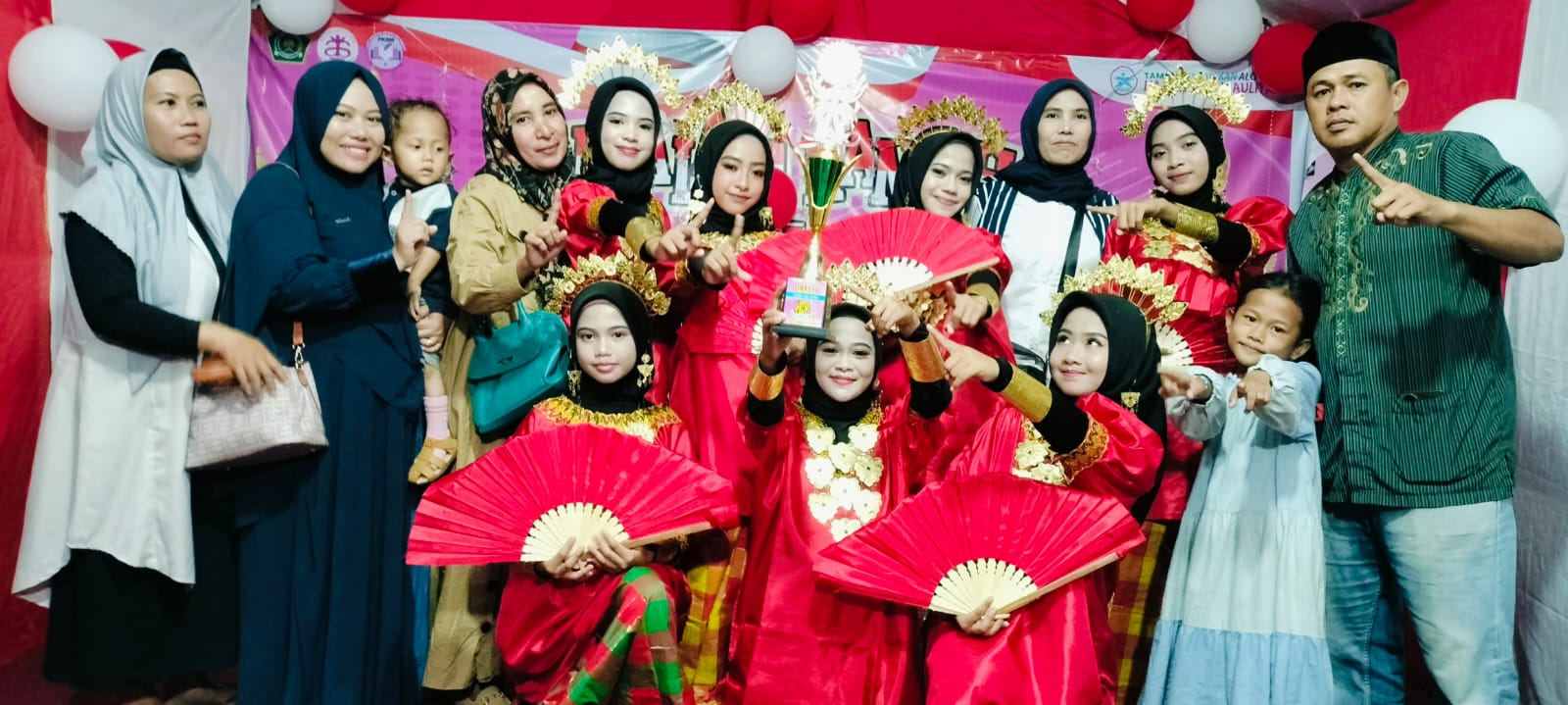 Tari Kreasi TPQ Al Berkah Sukses Hibur Masyarakat Kec Pallangga