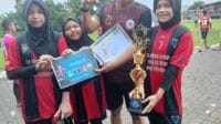 Trio Putri Antar Putra Bangkala FC Juara III PBFC Cup 2025